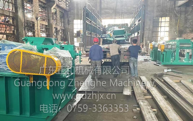 广东开云手机入口
机械橡胶机械生产车间